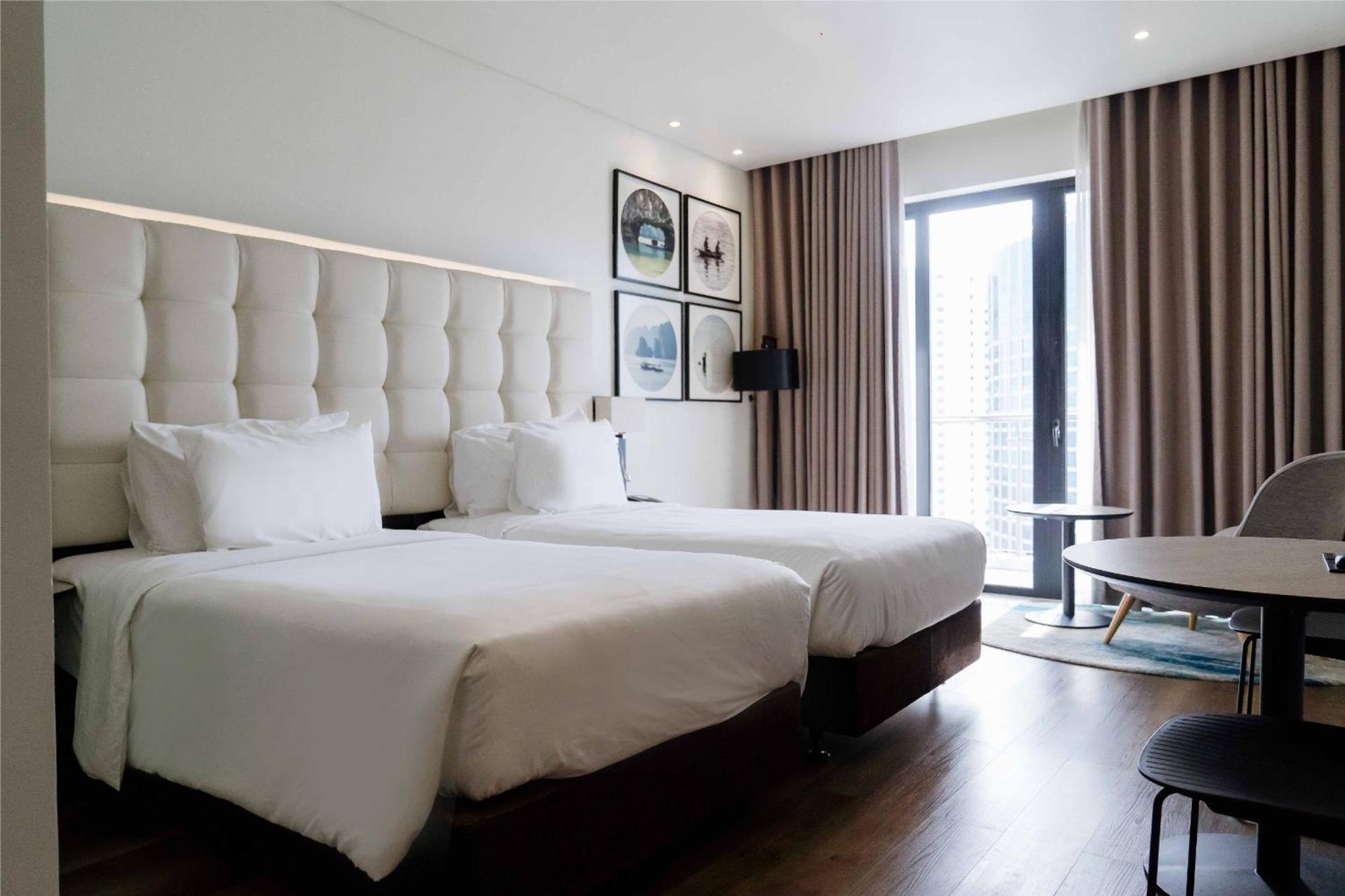 Hotel Soleil Ha Long, Trademark Collection By Wyndham ภายนอก รูปภาพ